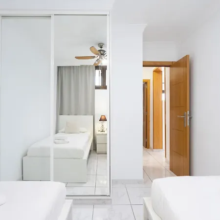 아파트 Amazing Ocean View & Pool Cristianos Achacay *